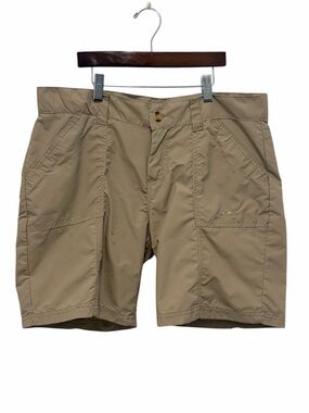 American Outback Khaki Nylon Hiking Shorts - Like New - Large